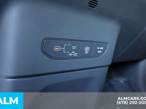 Used 2024 Kia EV9 GT-Line image 33