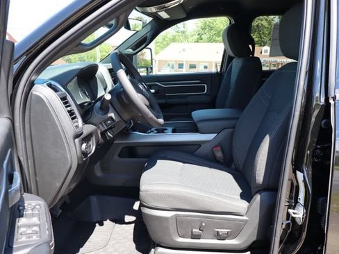 New 2026 RAM 2500 Big Horn AWD/4WD image 17