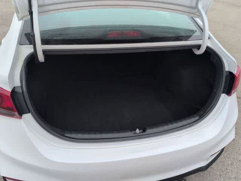 Used 2019 Hyundai Accent SE image 23