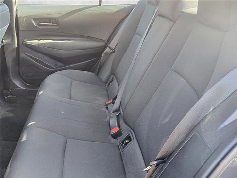 Used 2025 Toyota Corolla LE image 18