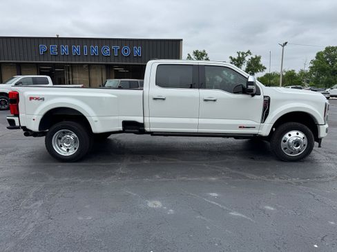 Used 2024 Ford F450 Limited w/ FX4 Off-Road Package AWD/4WD image 8