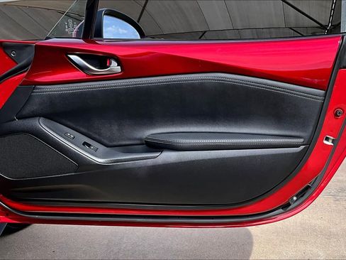 Used 2024 MAZDA MX-5 Miata RF Grand Touring image 22