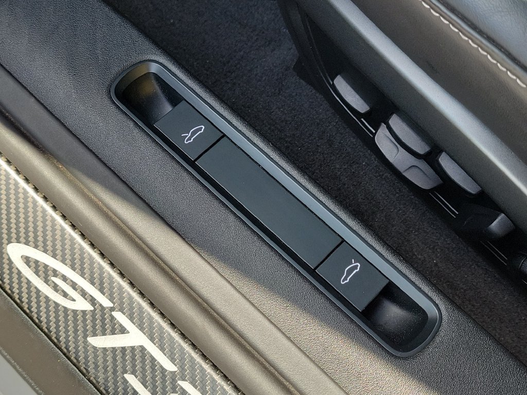 Certified 2025 Porsche 911 GT3 RWD image 27