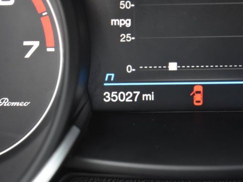 Used 2023 Alfa Romeo Stelvio Sprint RWD image 24