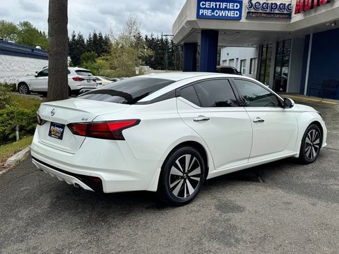 Used 2019 Nissan Altima 2.5 SV FWD image 8