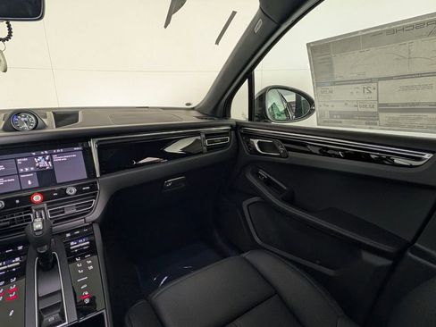 New 2026 Porsche Macan Turbo image 23