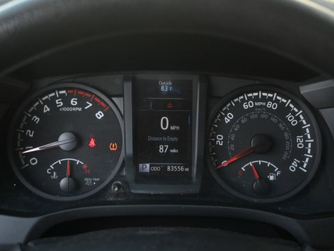 Used 2021 Toyota Tacoma SR w/ SR Convenience Package RWD image 13