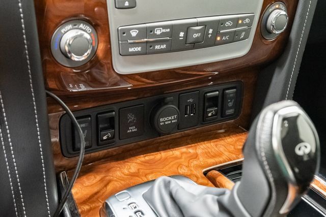 Used 2018 INFINITI QX80 4WD w/ Driver Assistance Package image 19
