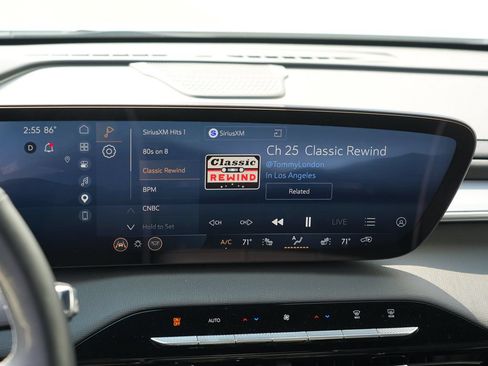 Certified 2026 Buick Enclave Sport Touring AWD/4WD image 22