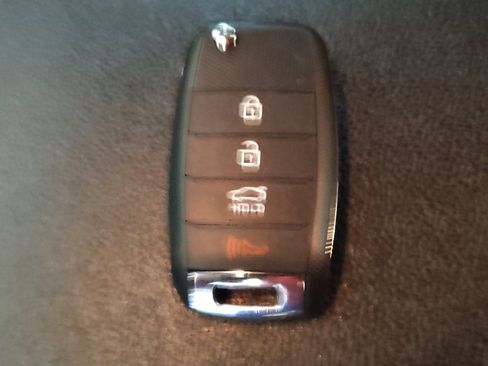 Used 2016 Kia Optima LX w/ Option Group 014 FWD image 32