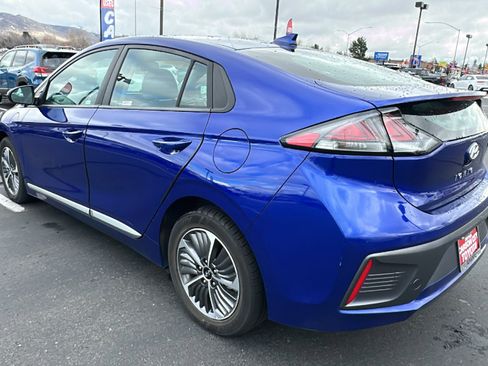Used 2021 Hyundai Ioniq SE image 5