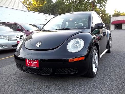 Used 2008 Volkswagen Beetle Triple White Edition FWD image 1