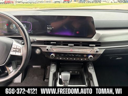 Used 2025 Kia Telluride S AWD/4WD image 17