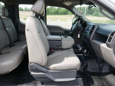 Used 2022 Ford F250 XL w/ Power Equipment Group AWD/4WD image 29