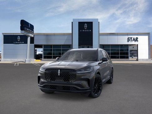 New 2026 Lincoln Aviator Reserve AWD/4WD image 2