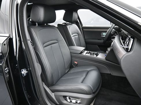 Certified 2025 Rolls-Royce Ghost image 33