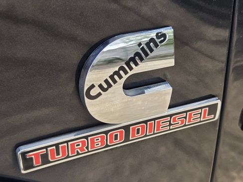 Used 2015 RAM 2500 Laramie AWD/4WD image 12