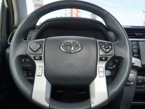 Certified 2022 Toyota 4Runner SR5 Premium w/ Moonroof Package AWD/4WD image 20