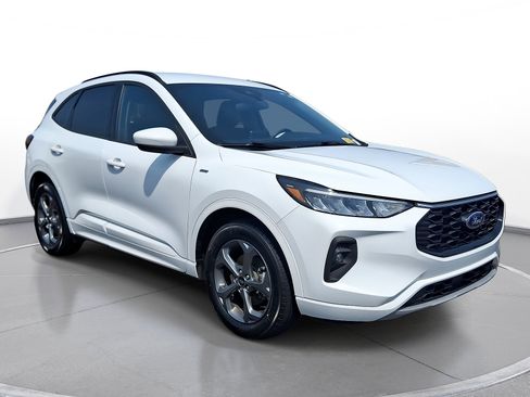 Used 2023 Ford Escape ST-Line Select AWD/4WD image 1