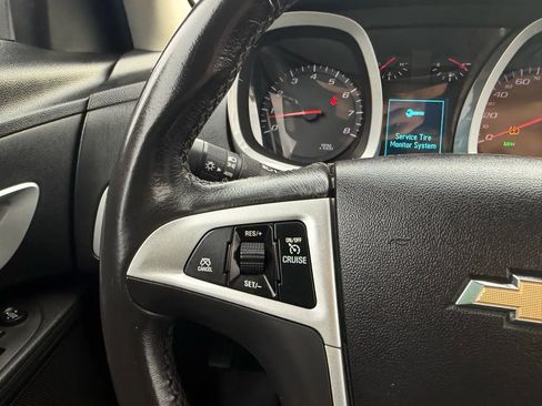 Used 2017 Chevrolet Equinox Premier w/ Enhanced Convenience Package image 17