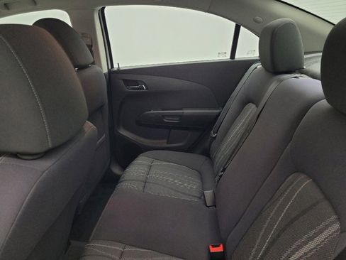 Used 2020 Chevrolet Sonic LT w/ Convenience Package image 18