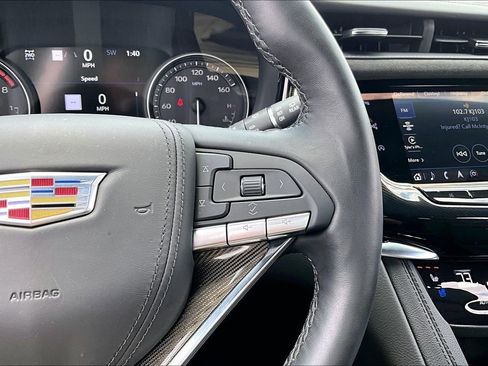 Certified 2025 Cadillac XT6 Premium Luxury w/ Platinum Package AWD/4WD image 21