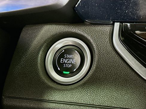 Used 2024 Chevrolet Colorado W/T image 20