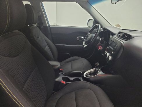 Used 2016 Kia Soul + w/ Designer's Package FWD image 21