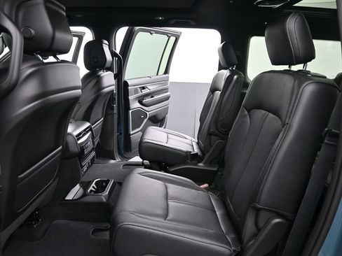 New 2026 Jeep Grand Wagoneer Limited AWD/4WD image 14