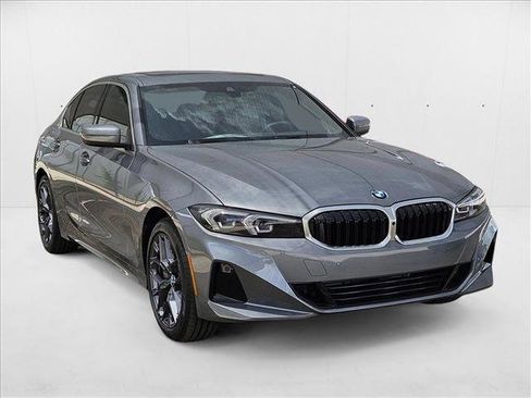 Used 2025 BMW 330i Sedan w/ Convenience Package image 3
