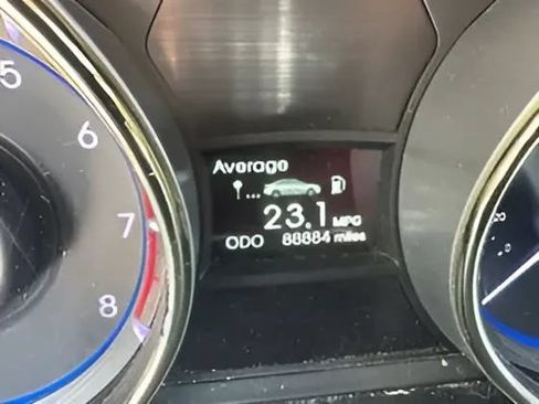 Used 2013 Hyundai Sonata Limited w/ Premium Pkg FWD image 12