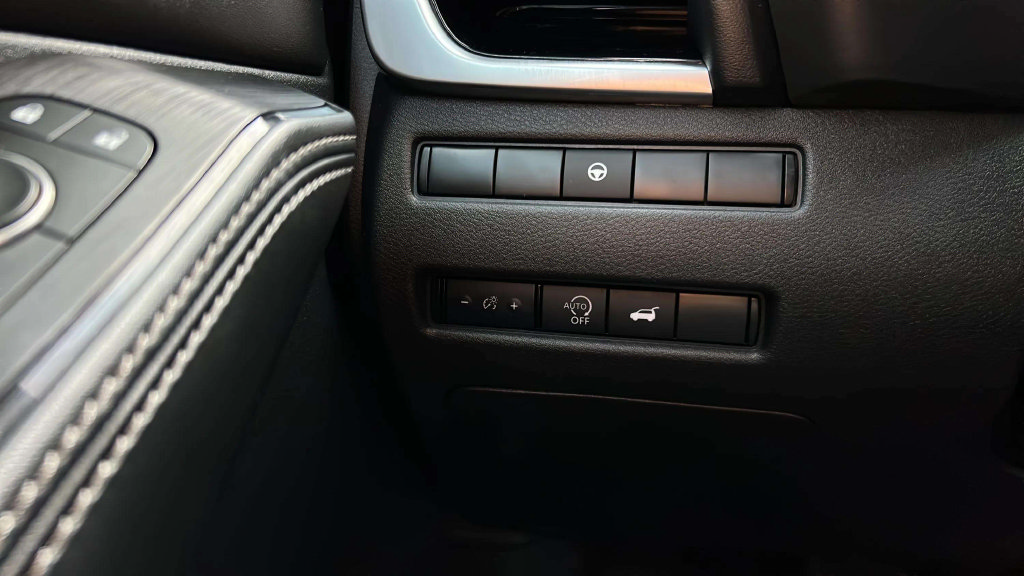 Used 2023 Nissan Rogue SL FWD image 19