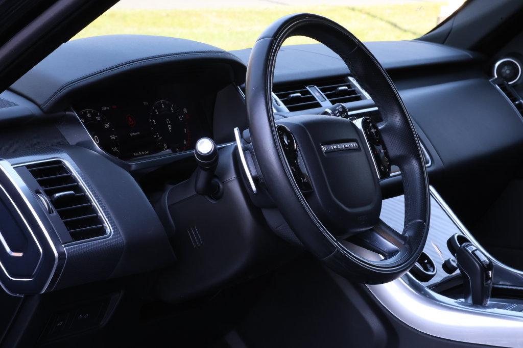 Used 2019 Land Rover Range Rover Sport SE AWD/4WD image 14
