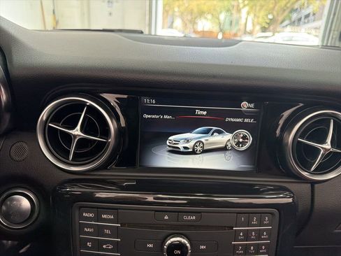 Used 2019 Mercedes-Benz SLC 43 AMG image 26