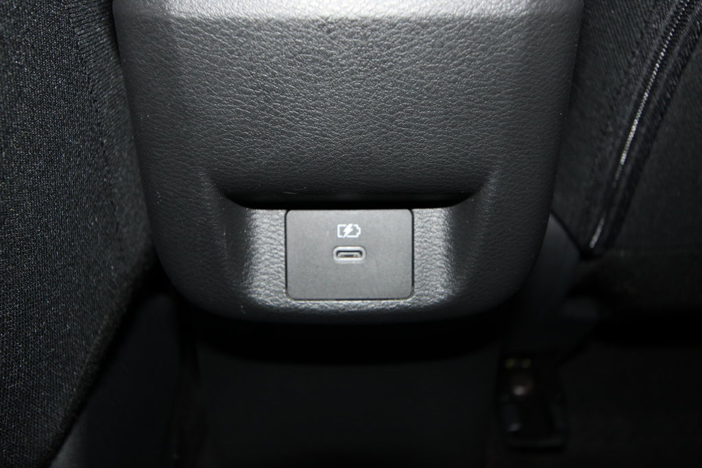 Used 2025 Nissan Versa SV FWD image 24