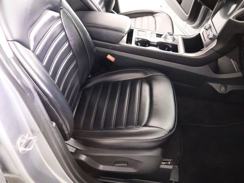 Used 2024 Ford Edge SEL image 13