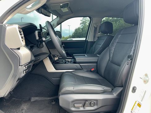 Used 2024 Toyota Tundra Limited AWD/4WD image 10