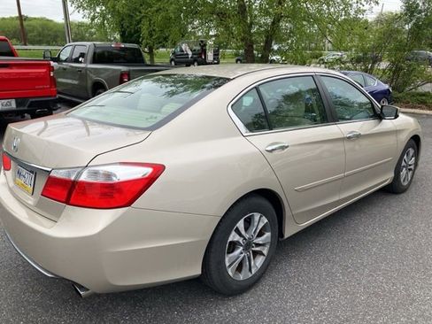 Used 2013 Honda Accord LX image 4