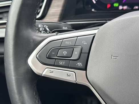 Used 2024 Volkswagen Atlas SEL Premium R-Line image 23