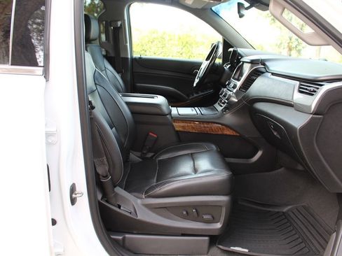 Used 2019 Chevrolet Tahoe Premier image 17