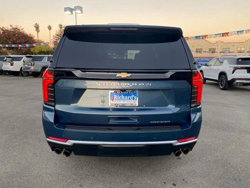Used 2025 Chevrolet Suburban Premier RWD image 15