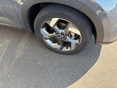 Certified 2023 Hyundai Venue SEL w/ Cargo Package FWD image 4