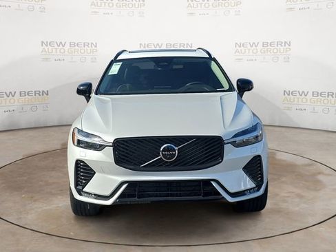 New 2026 Volvo XC60 B5 Plus w/ Protection Package Premier AWD/4WD image 8
