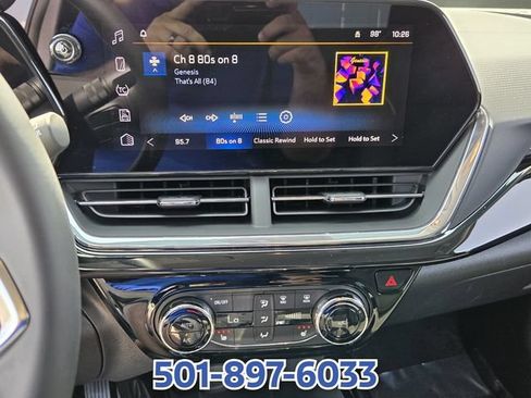 Used 2025 Chevrolet Trax ACTIV w/ Driver Confidence Package FWD image 17