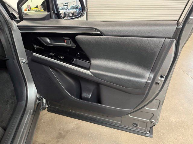 Used 2023 Toyota bZ4X AWD image 13