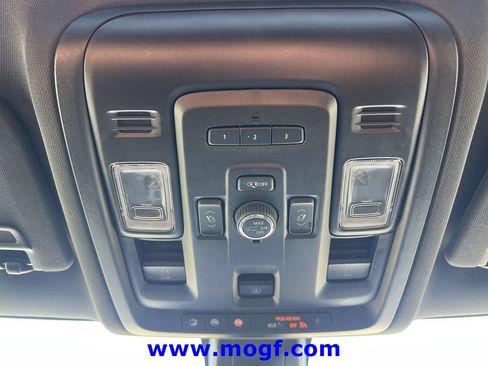 Used 2022 Chevrolet Tahoe RST w/ Sport Performance Package AWD/4WD image 16