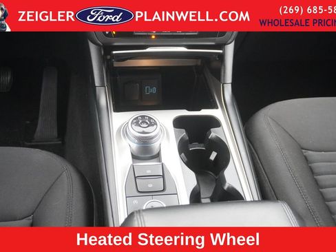 Used 2020 Ford Explorer XLT w/ Comfort Package image 17