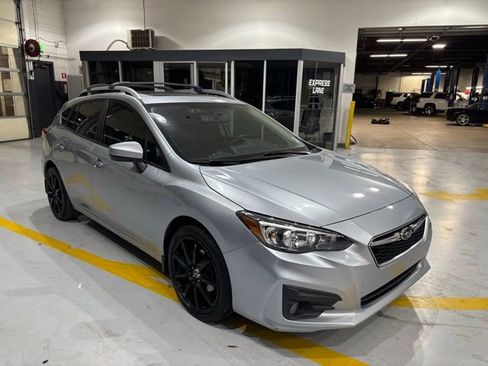 Used 2017 Subaru Impreza 2.0i Premium AWD/4WD image 4