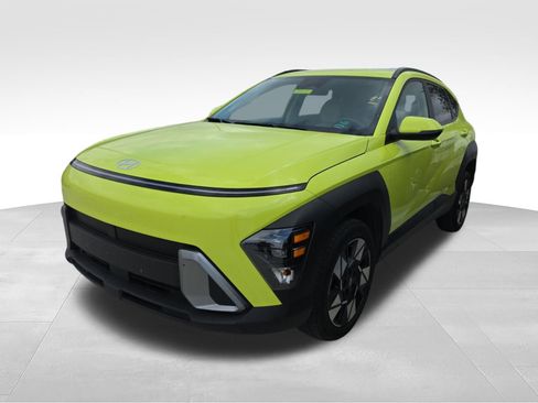 Used 2025 Hyundai Kona SEL AWD/4WD image 1