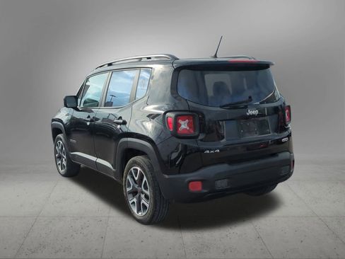 Used 2017 Jeep Renegade Latitude image 4